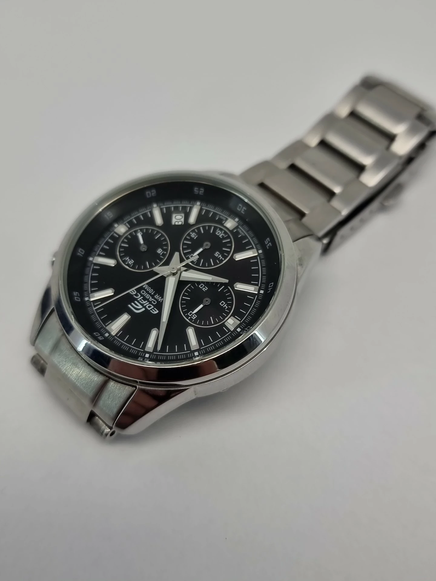 zegarek-casio-edifice-efr-527-wodoszczelnosc-100m-wr100