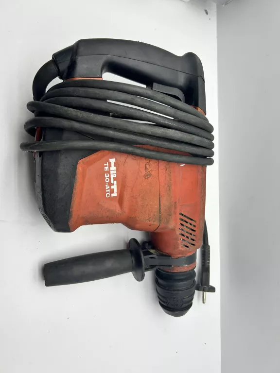 mlotowiertarka-hilti-te-30-atc-1010w-energia-udaru-360