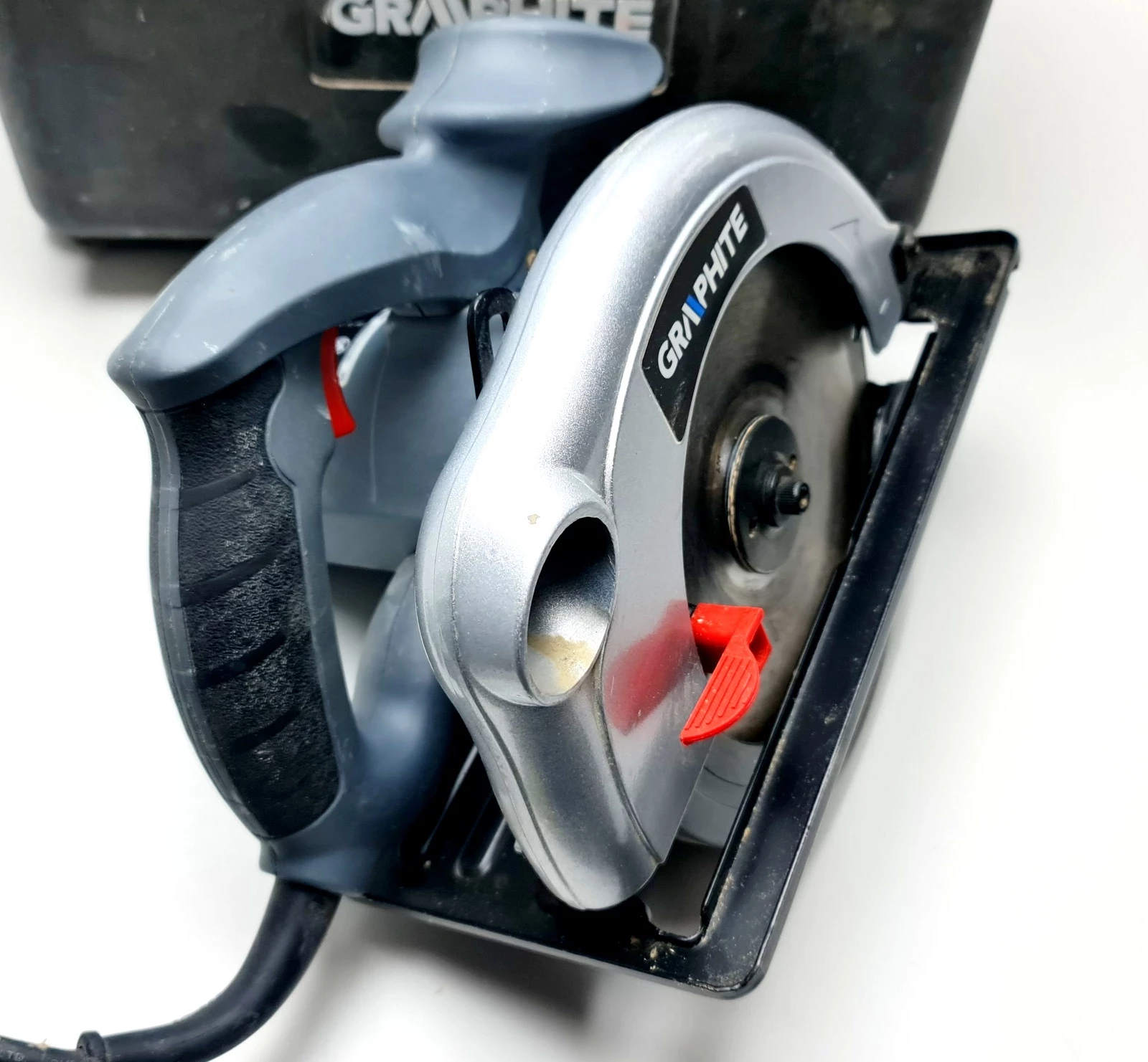 pila-tarczowa-graphite-58g488-walizka-marka-graphite