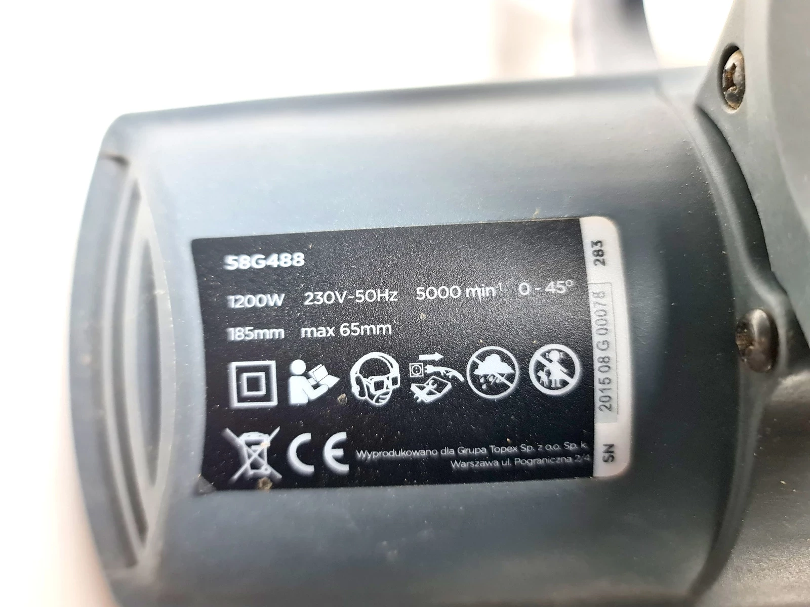 pila-tarczowa-graphite-58g488-walizka-srednica-otworu-pily-2000