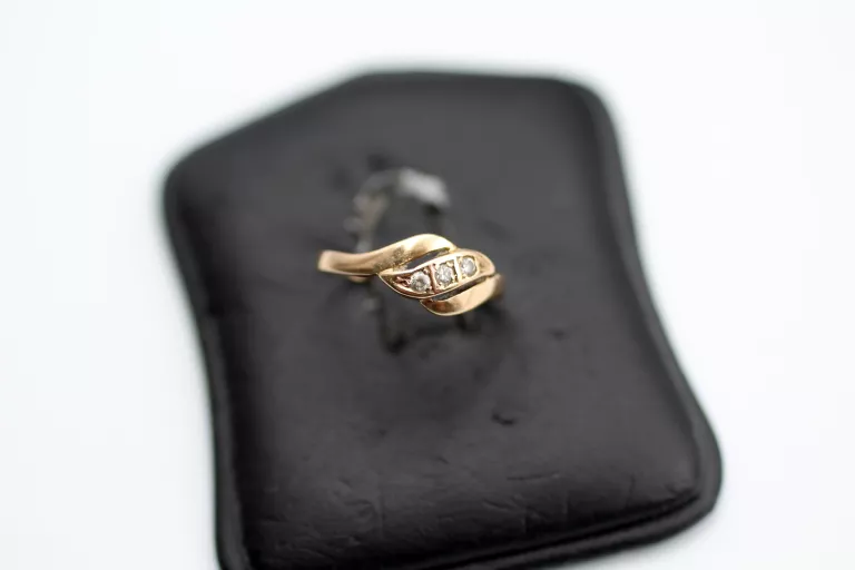 zloty-pierscionek-cyrkonie-p585-r14-w-161g-rodzaj-2205-2