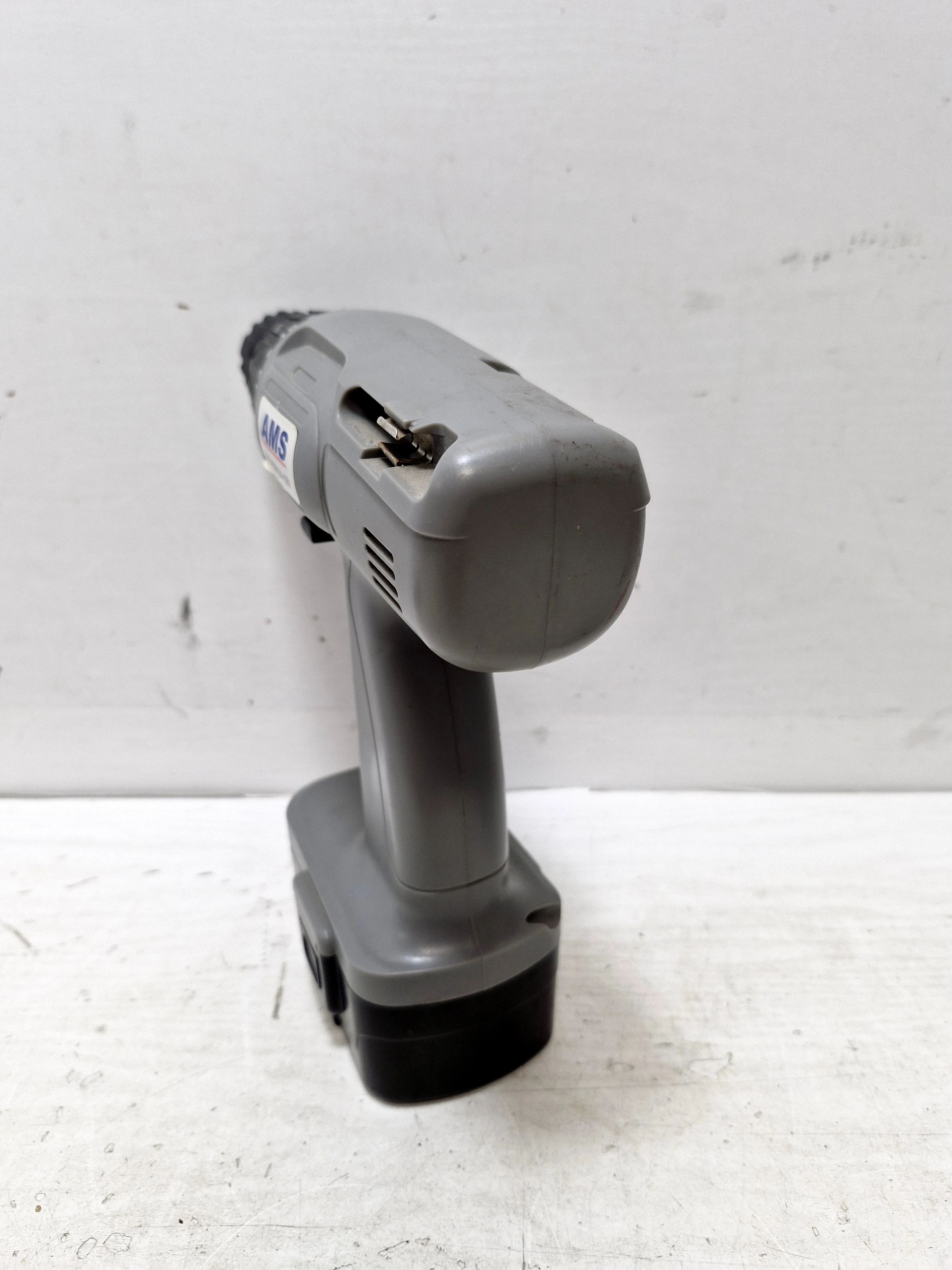 wkretarka-ams-joz-xg01a-12v-pojemnosc-akumulatora-15