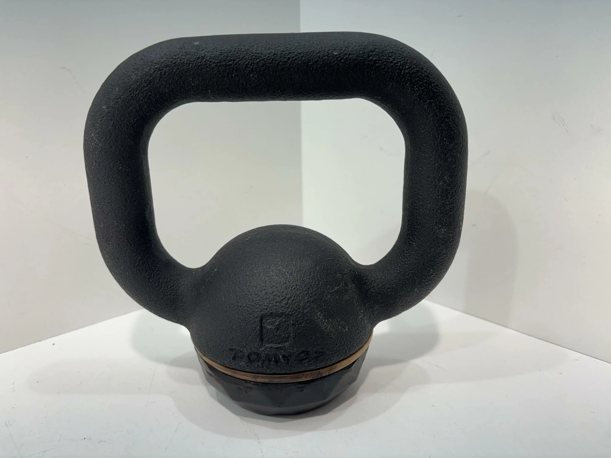 obciazenie-kettlebell-4kg-domyos-legnicka-66-wroclaw