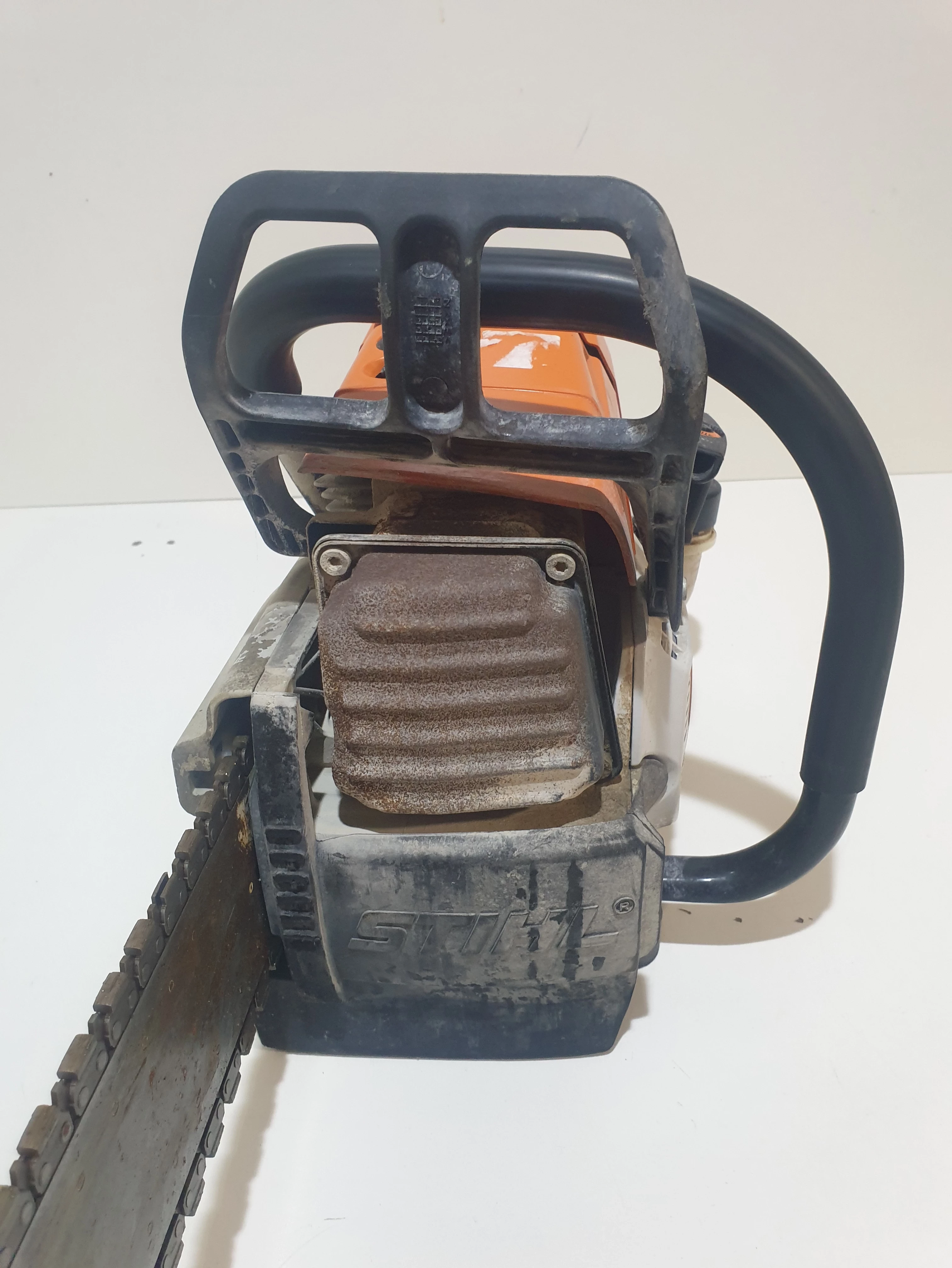 pila-spalinowa-do-rur-muru-kamieni-betonu-stihl-gs-461-stan-11323-2