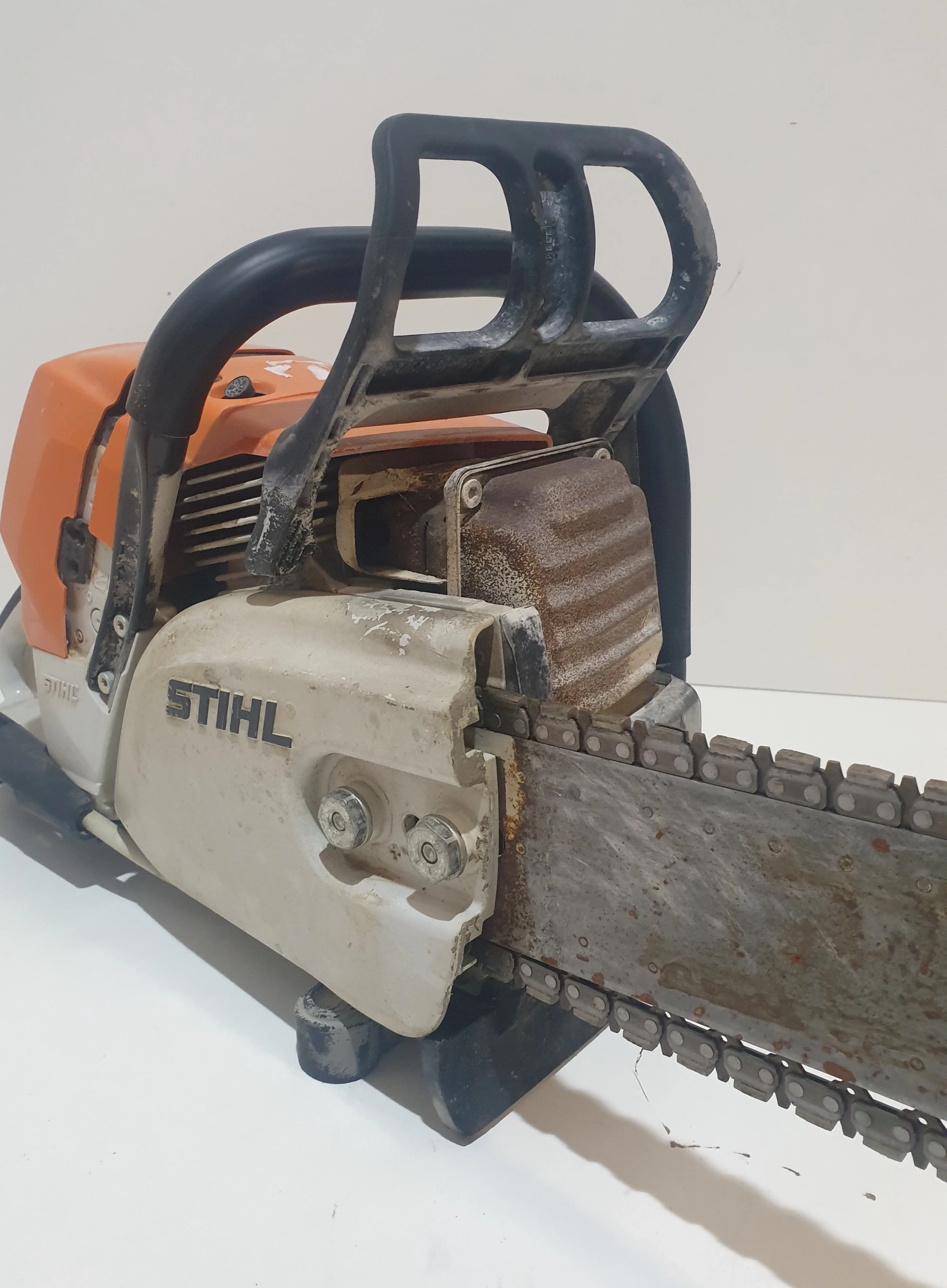 pila-spalinowa-do-rur-muru-kamieni-betonu-stihl-gs-461-przeznaczenie-18277-1