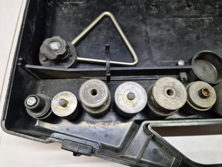 zgrzewarka-do-rur-sigma-li-www14-1400w-waga-urzadzenia-150