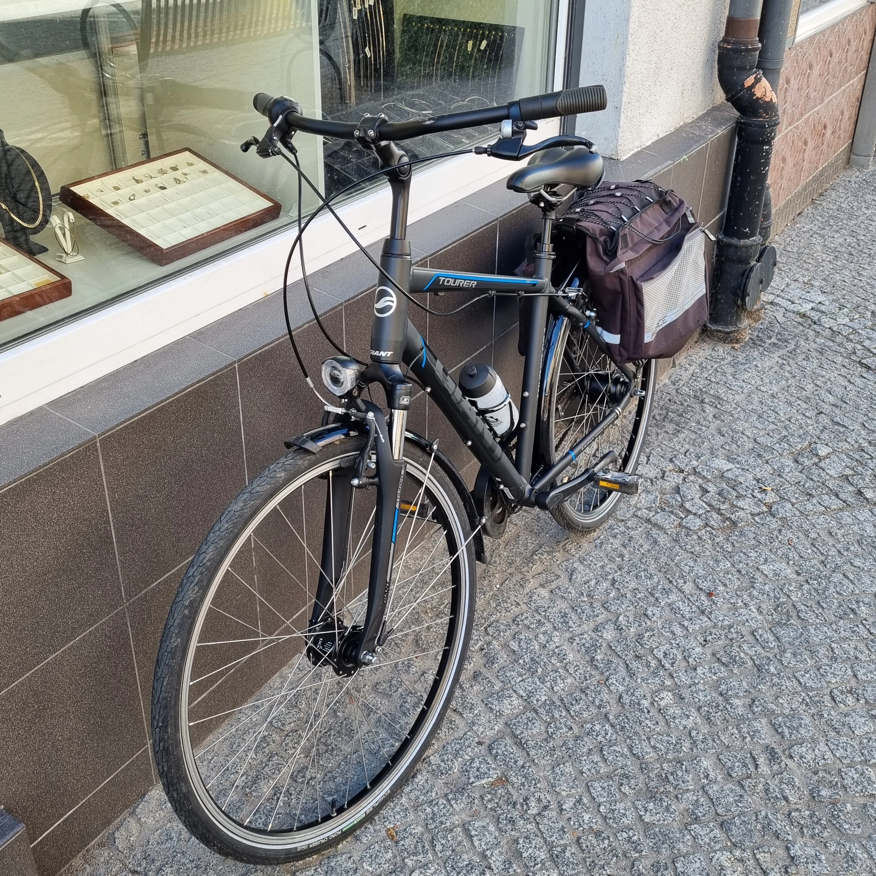 rower-trekkingowy-giant-tourer-cs1-kola-28-ean-gtin-5905481919887