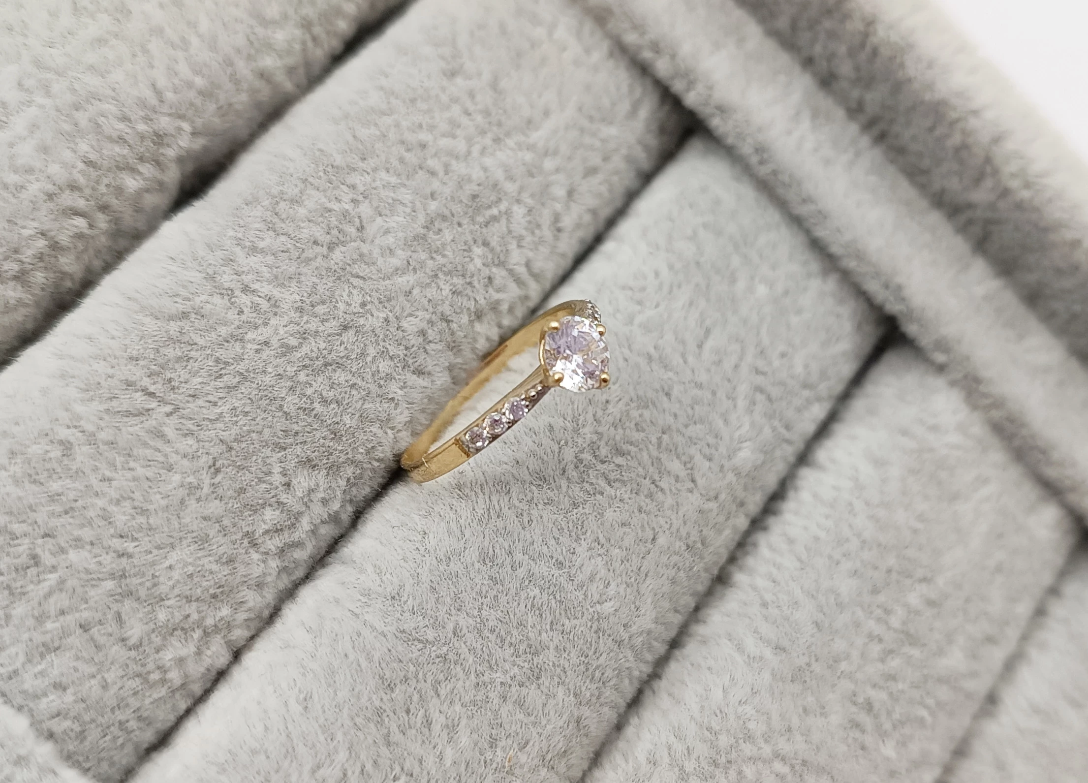 zloty-pierscionek-rozmiar-9-rozmiarsrednica-wew-mm-372-9