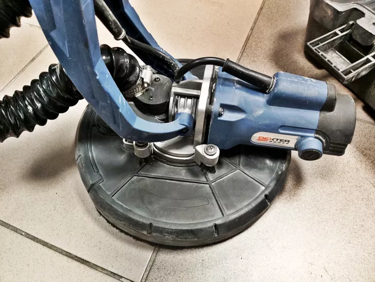 SZLIFIERKA DO GIPSU ŻYRAFA DEXTER R7245B-RCT 710W WALIZKA