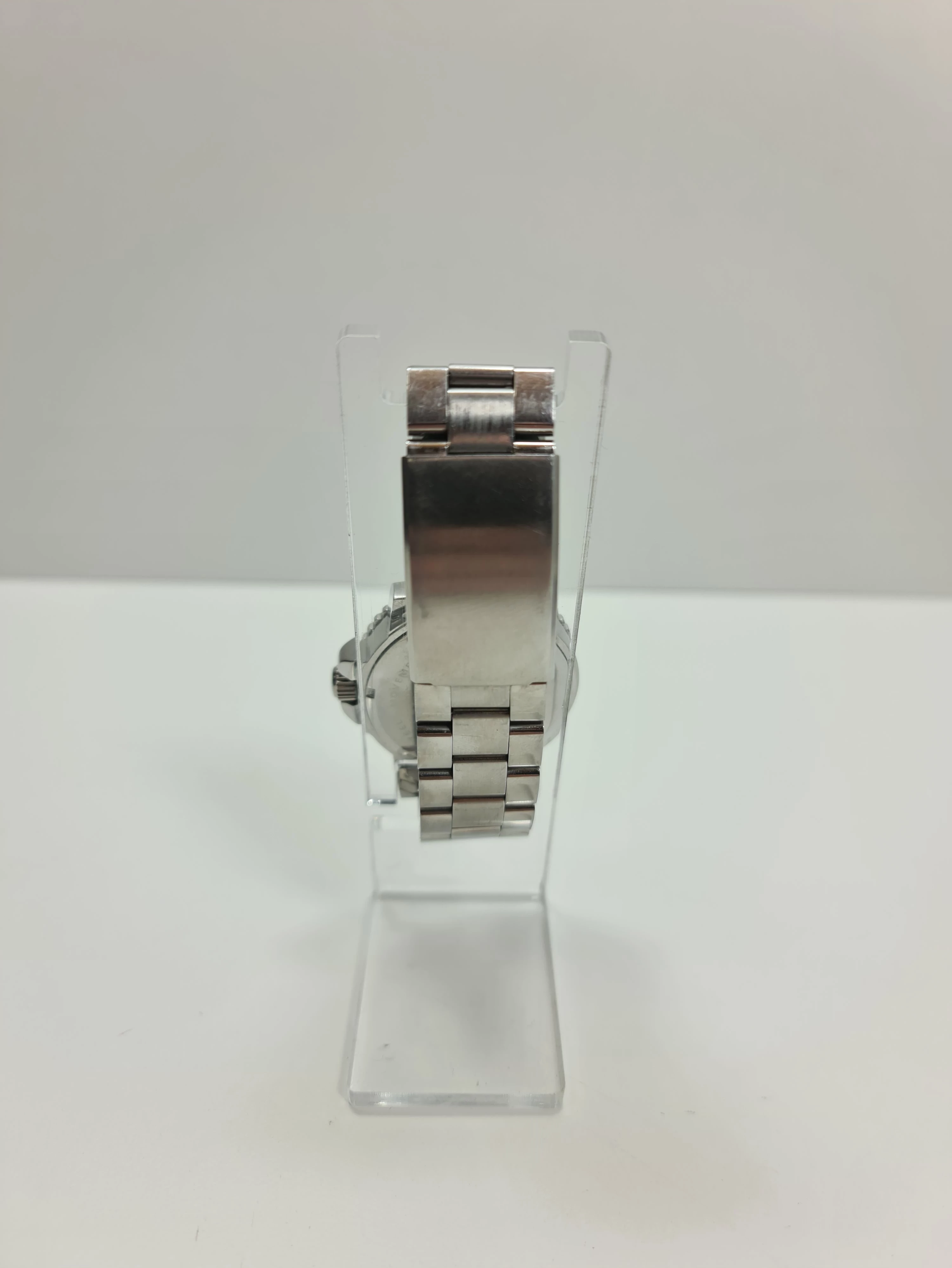 zegarek-bosch-by-citizen-z-pudelkiem-ksztalt-koperty-okragla