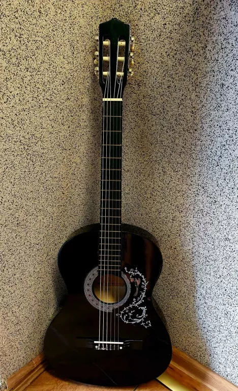 GITARA AKUSTYCZNA CZARNA CASTELO G1 Z POKROWCEM