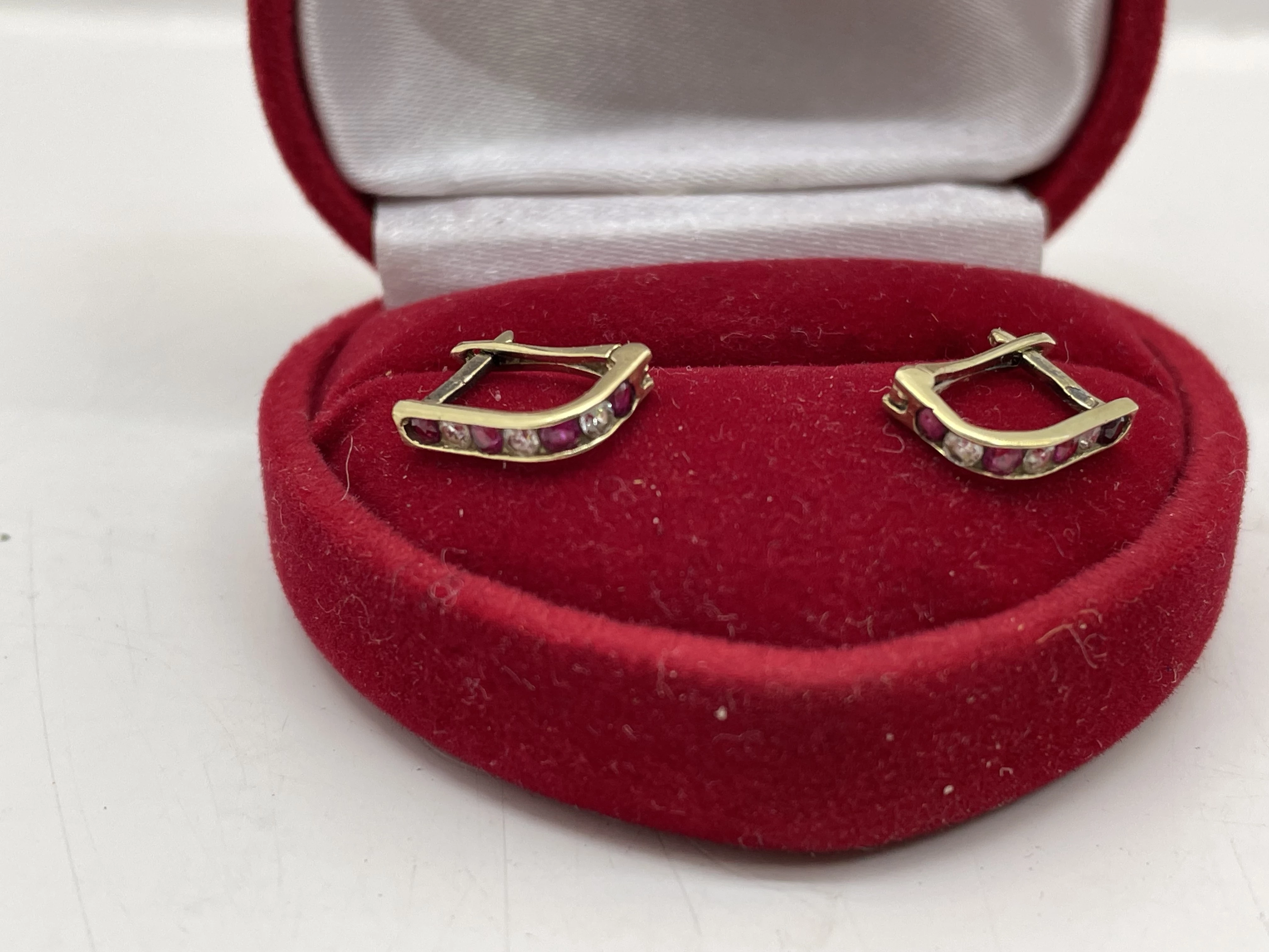 delikatne-zlote-kolczyki-076g-p333-kamien-cyrkonia