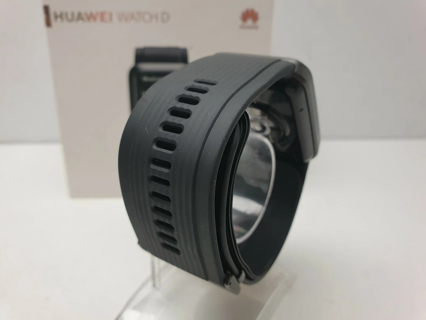 smartwatch-huawei-watch-d-komplet-cisnieniomierz-ekg-kolor-czarny