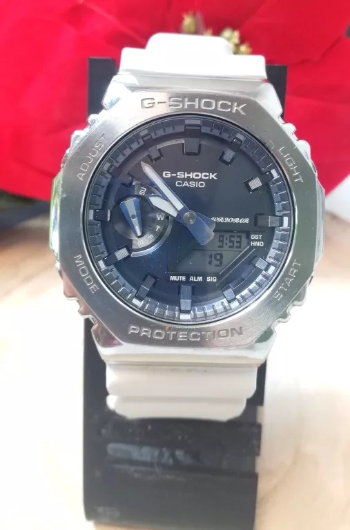 zegarek-casio-g-shock-gm-2100ws-7aer-20bar-funkcje-220-1