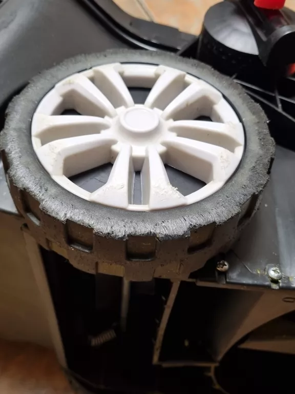 KOSIARKA ELEKTRYCZNA MALTEC MASTERBALDE 2100W KOSZ 30L