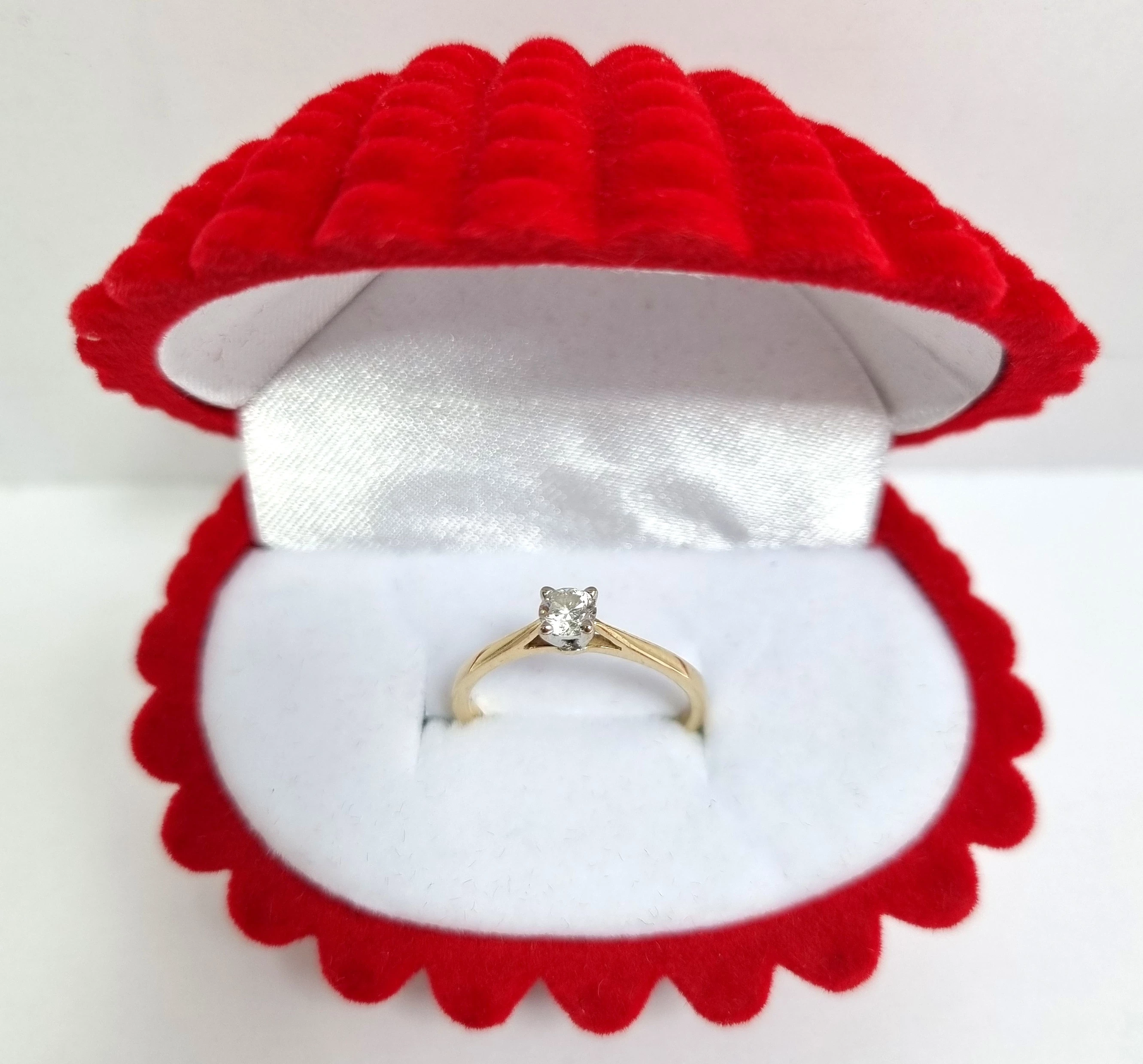 zloty-pierscionek-diament-018ct-585-129g-r8-rozmiarsrednica-wew-mm-372-24