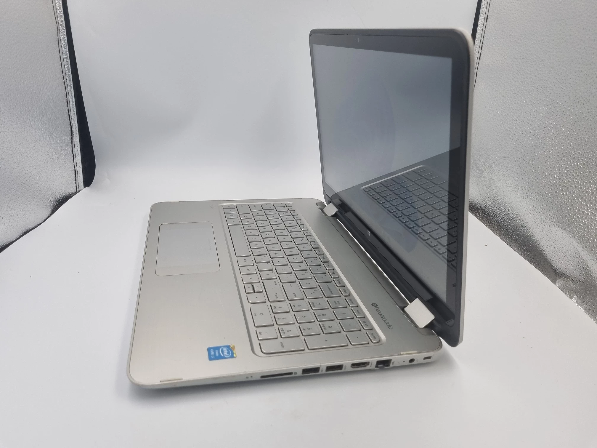 laptop-hp-envy-15-x360-i3-4030u-8gb-256gb-ssd-opis-rozdzielczosc-px-4474-60