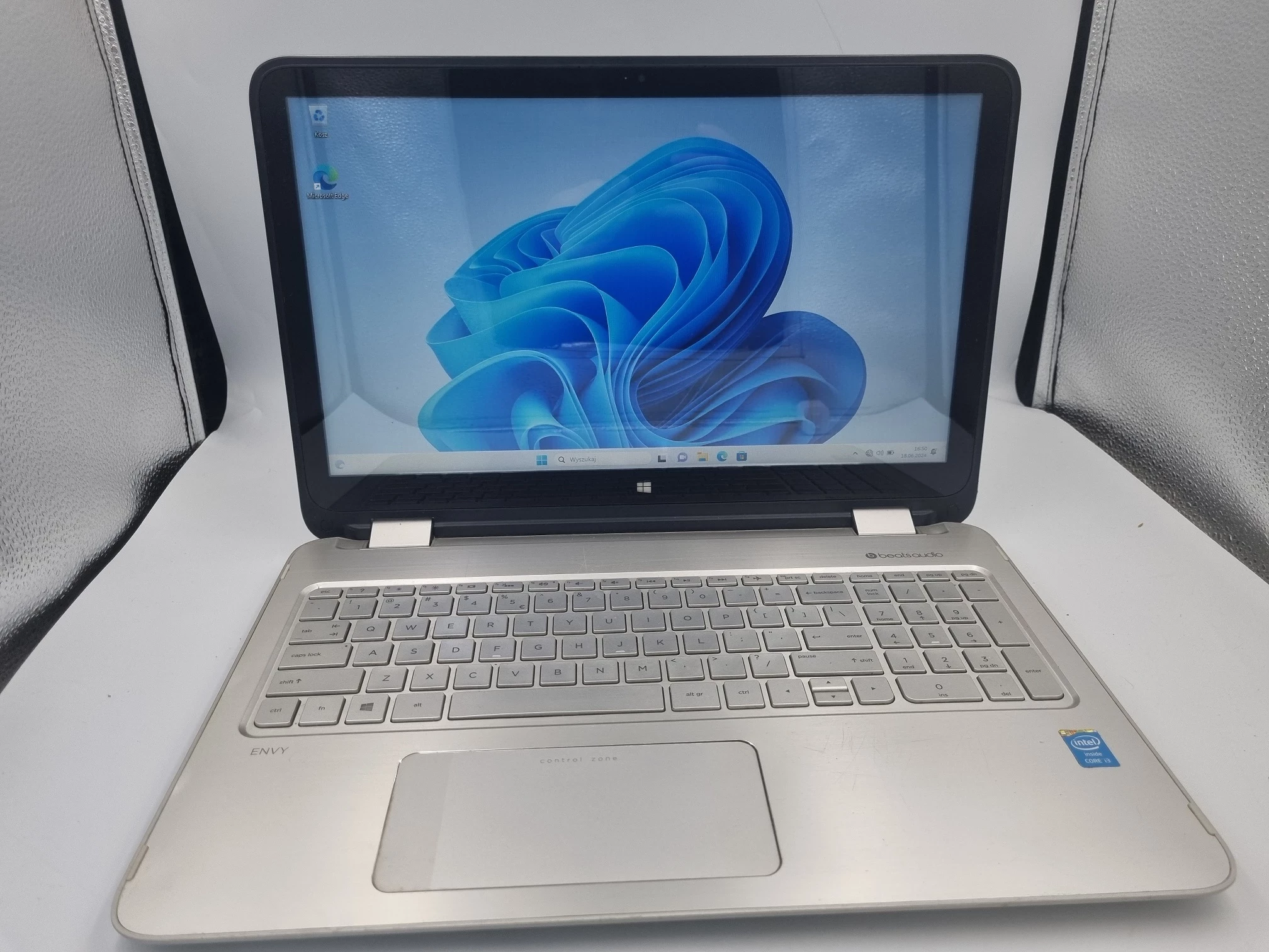 laptop-hp-envy-15-x360-i3-4030u-8gb-256gb-ssd-opis-kod-producenta-15cn1003nw5at23ea