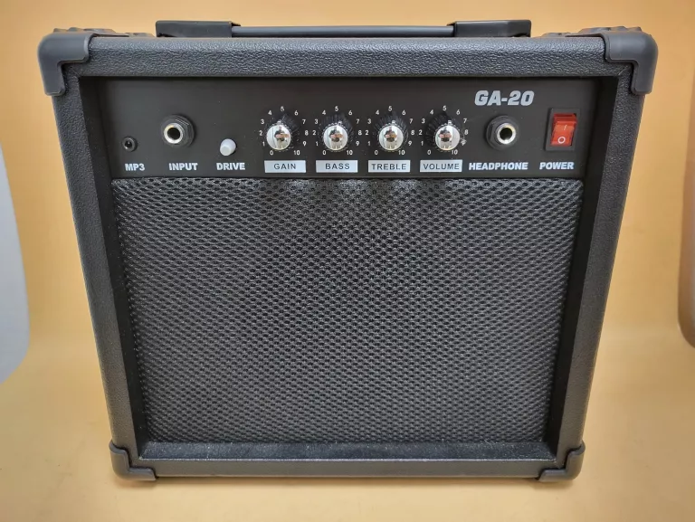 GITARA ELEKTRYCZNA NN EG SET + PIECYK GA-20