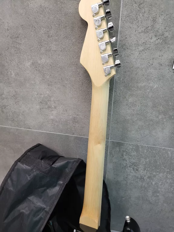 GITARA ELEKTRYCZNA NN EG SET + PIECYK GA-20