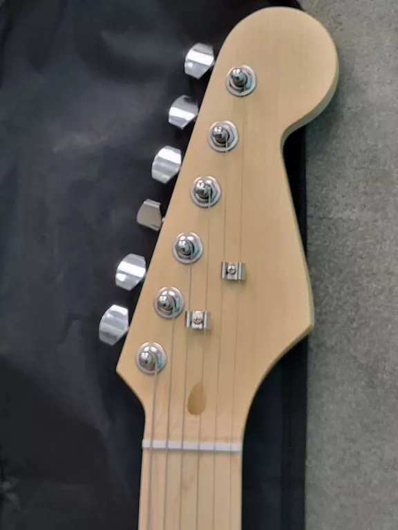 GITARA ELEKTRYCZNA NN EG SET + PIECYK GA-20