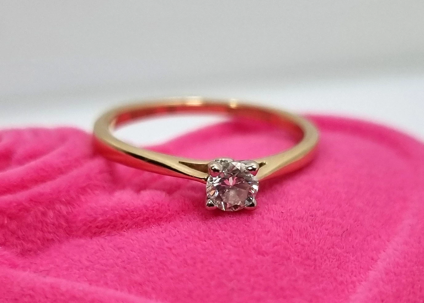 zloty-pierscionek-diament-018ct-585-129g-r8-marka-248811-958954