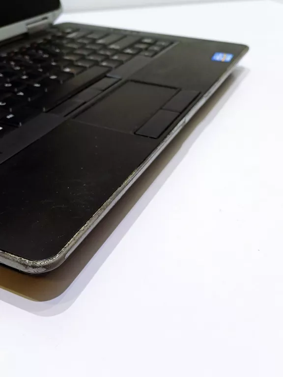 LAPTOP DELL LATITUDE E6330 INTEL CORE I5-3320M/4GB RAM/ 128GB