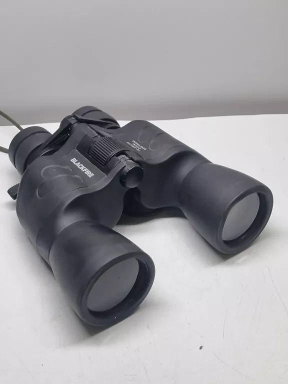 LORNETKA BLACKFIRE 10-30X50
