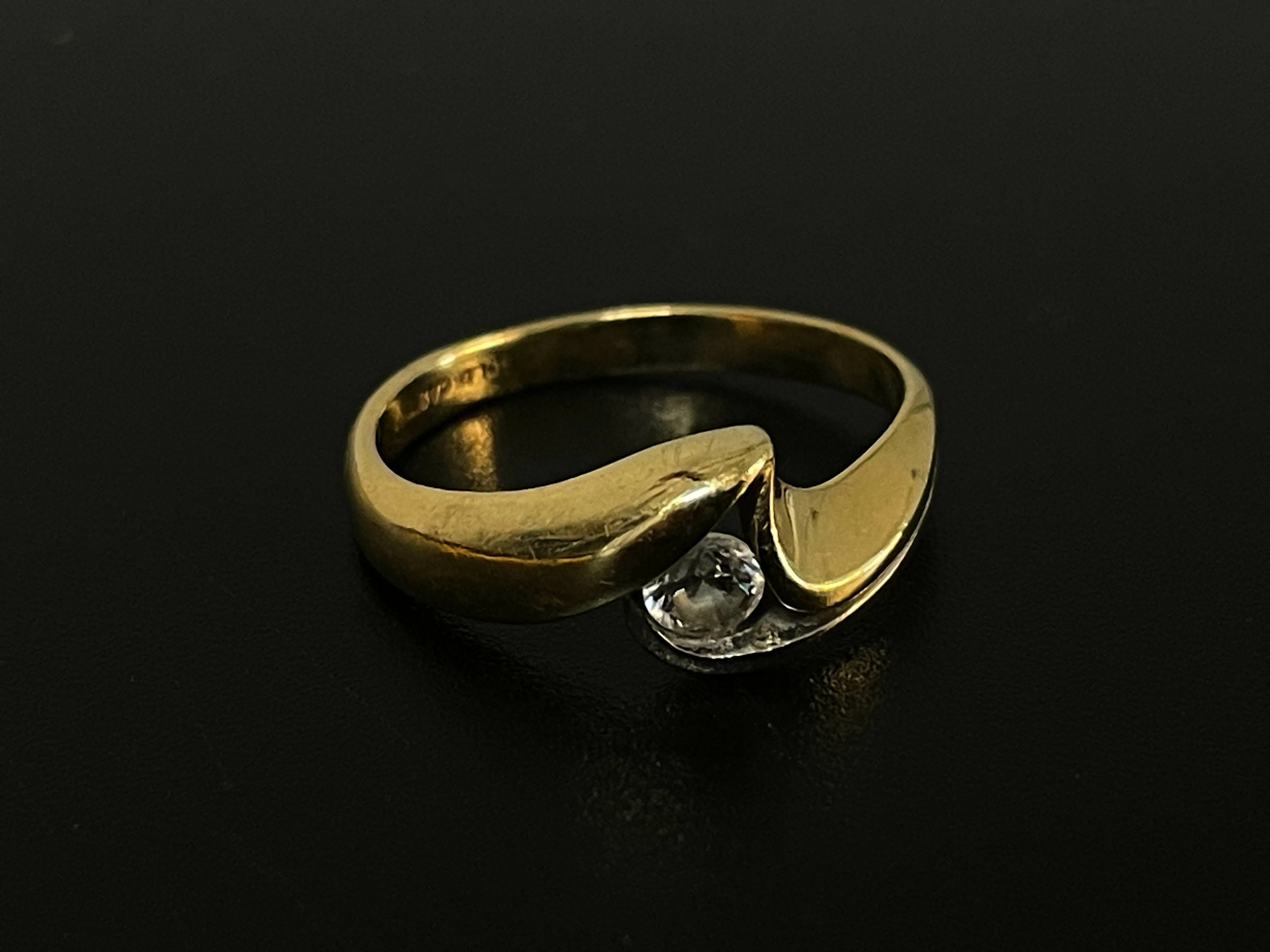 stylowy-zloty-pierscionek-p-585-w-247-pilsudskiego-15a-kwidzyn