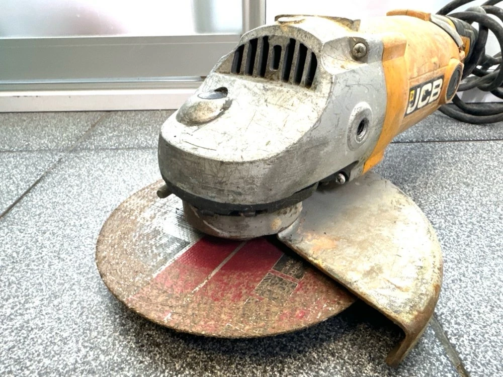 szlifierka-katowa-jcb-tarcza-115-mm-rodzaj-zasilania-128529-2