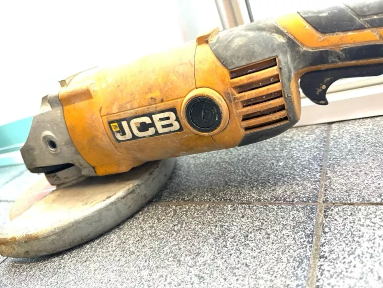 SZLIFIERKA KĄTOWA JCB TARCZA 115 MM