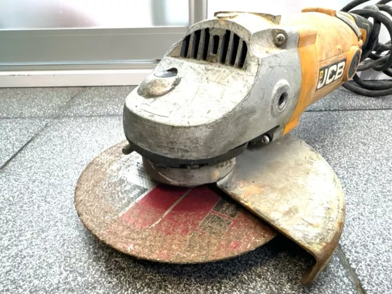 SZLIFIERKA KĄTOWA JCB TARCZA 115 MM