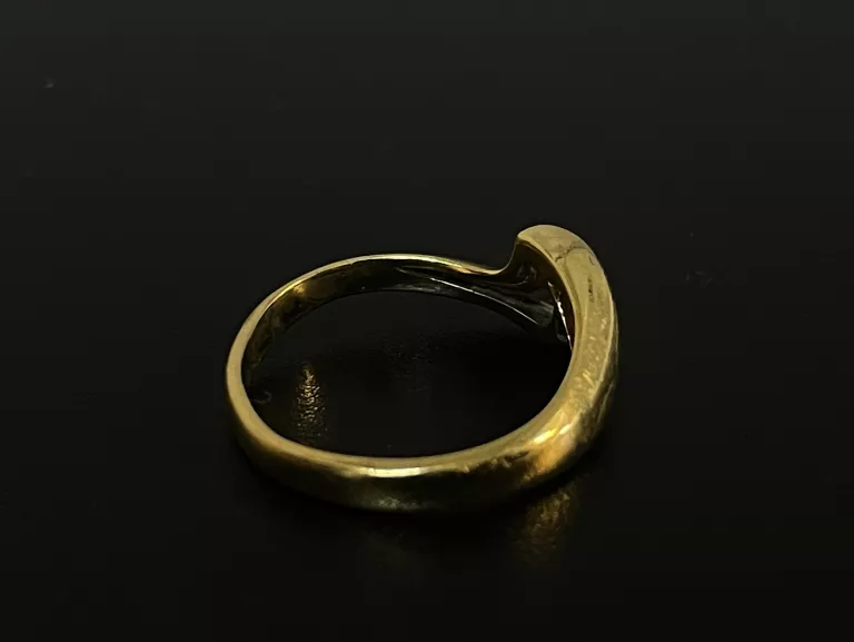 stylowy-zloty-pierscionek-p-585-w-247-stan-uzywany