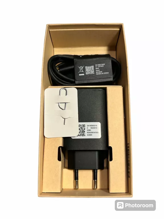SMARTFON MOTOROLA EDGE 40 NEO 12 GB / 256 GB 5G POMARAŃCZOWY