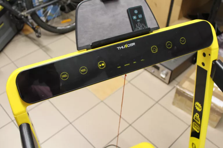 BIEŻNIA ELEKTRYCZNA DOMOWA RACE 130KG TRENINGOWA APLIKACJA SKŁADANA THUNDE