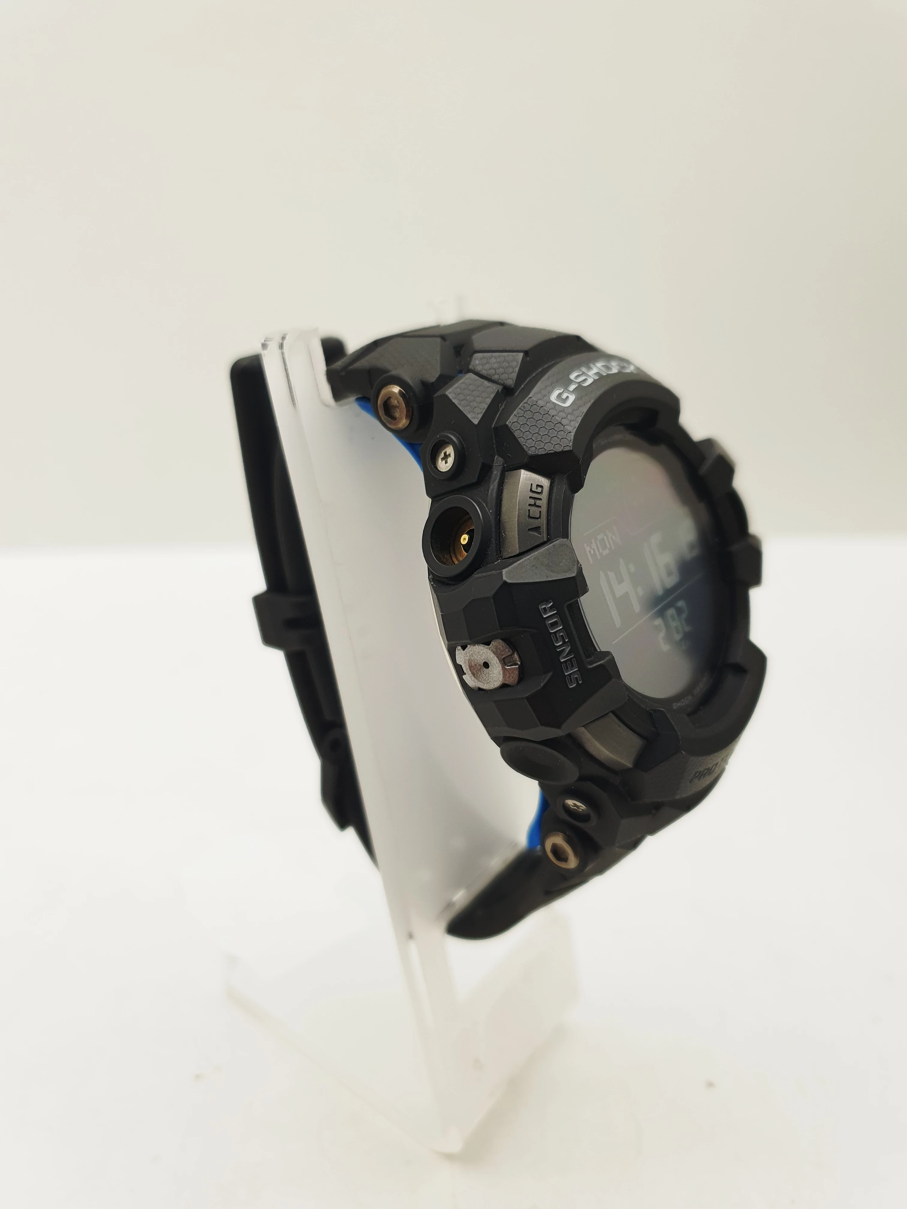 zegarek-smartwatch-meski-casio-g-shock-gsw-h1000-komplet-mechanizm-bateria-sloneczna