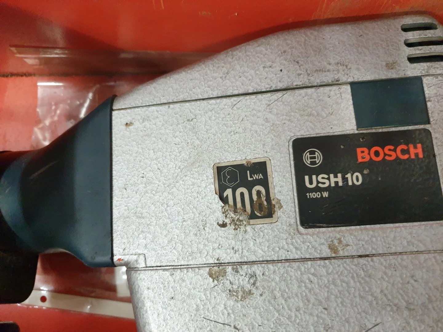 mlot-wyburzeniowy-bosch-ush-10-stan-nie-wymaga-renowacji