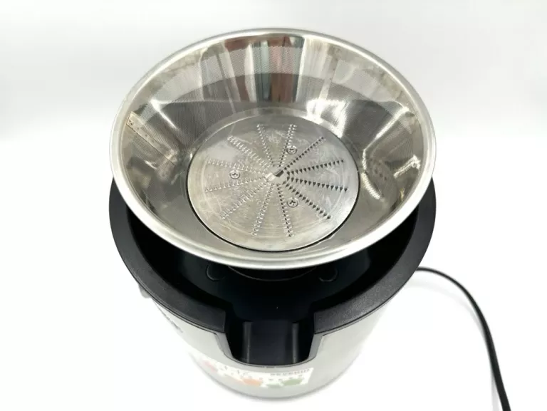 SOKOWIRÓWKA SEVERIN ES 3566 0,5L