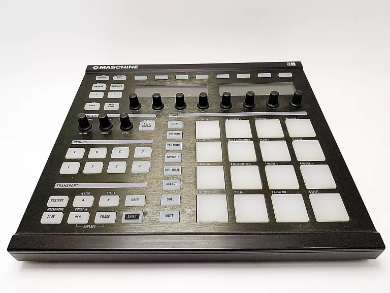 SAMPLER NATIVE INSTRUMENTS MASCHINE