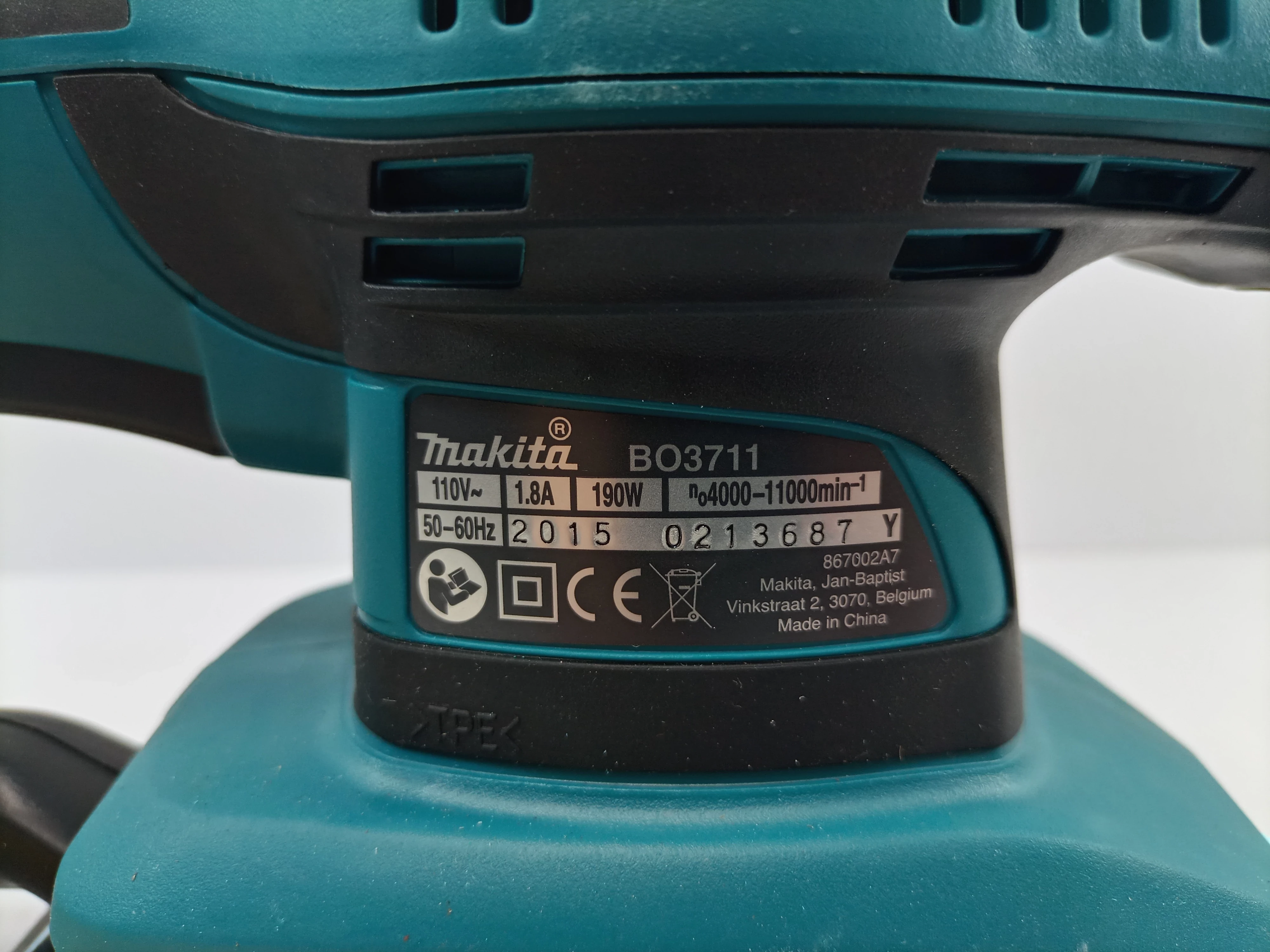 szlifierka-oscylacyjna-makita-bo3711-110w-stan-uzywany