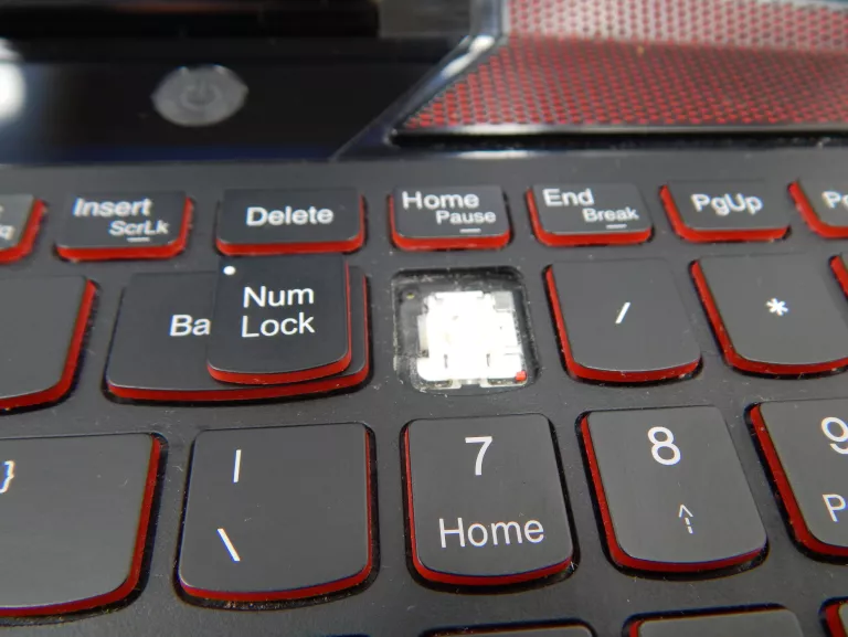 LAPTOP GAMINGOWY LENOVO Y700