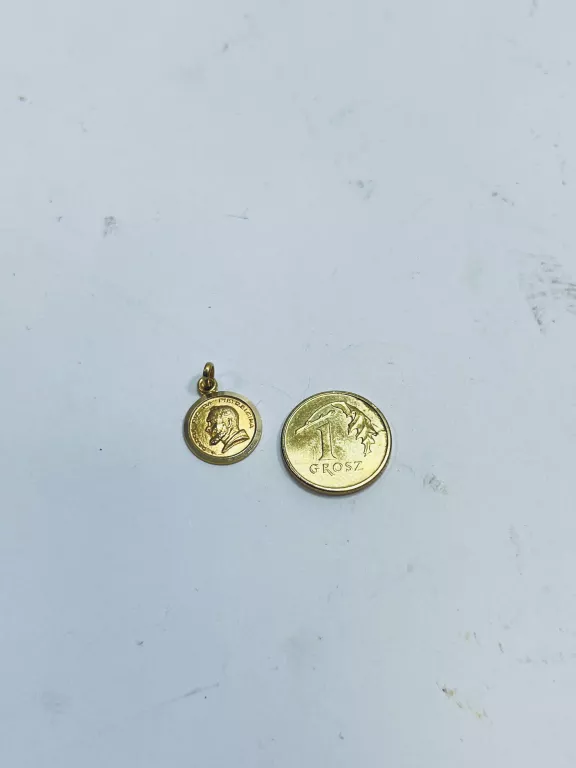 ZŁOTY MEDALIK OJCIEC PIO 585 / 0.92G