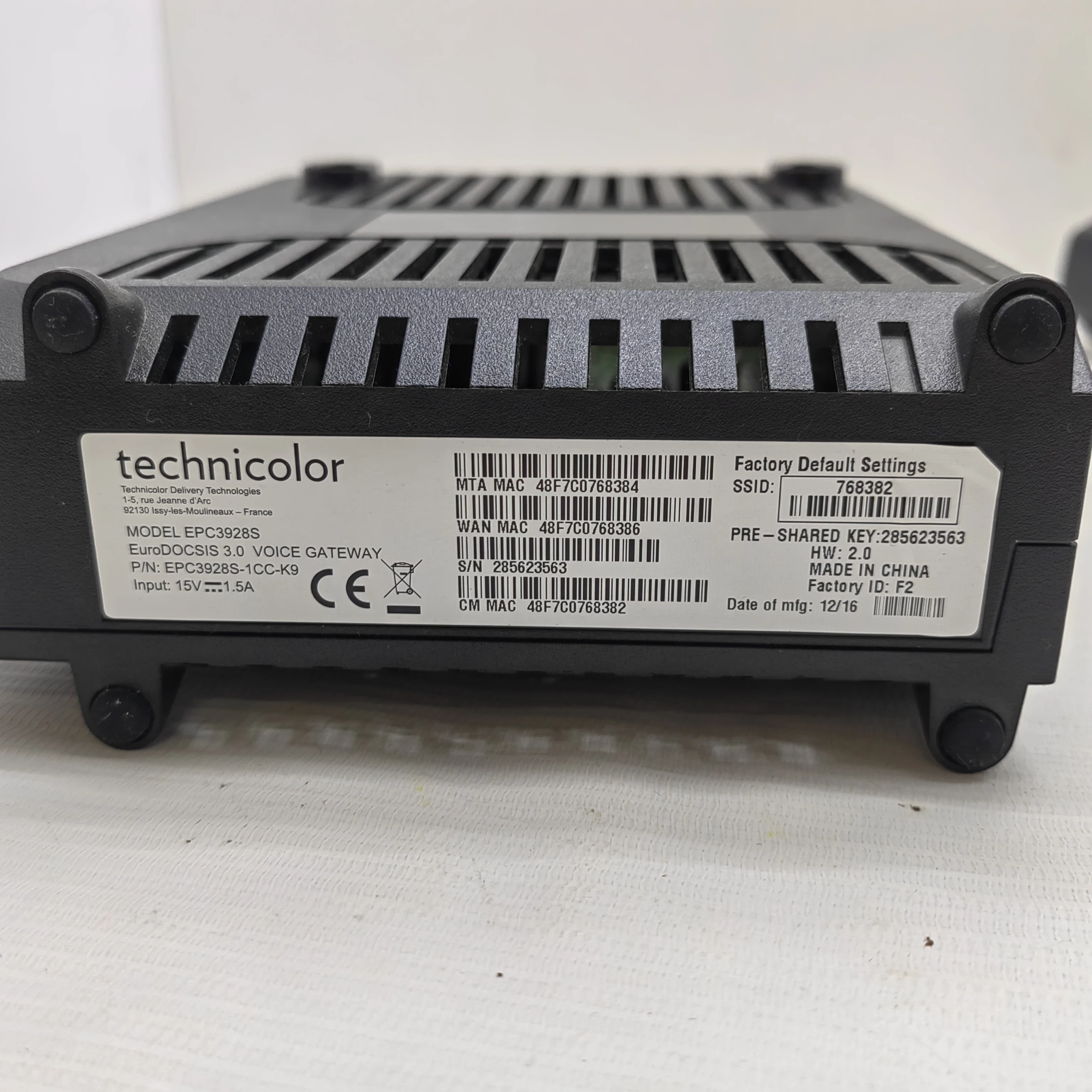router-technicolor-cisco-epc3928s-stan-11323-2