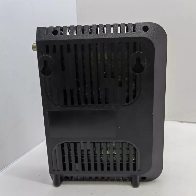 router-technicolor-cisco-epc3928s-model-epc3949ad