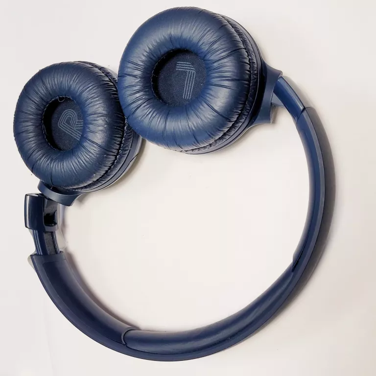 sluhawki-jbl-510-bt-transmisja-sygnalu-bluetooth