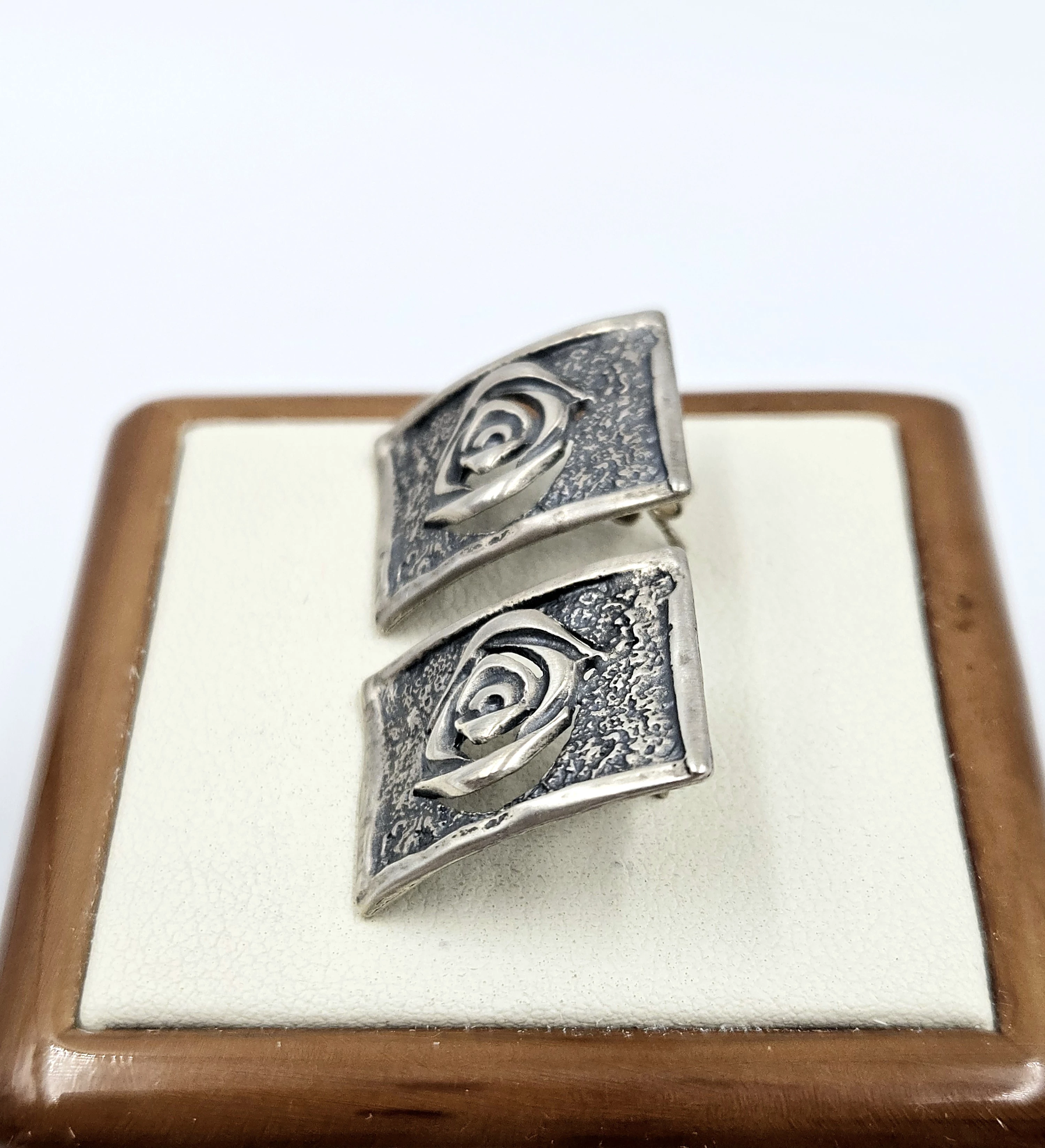 srebrne-stare-kolczyki-w-641-gr-pr-925-marka-inna-marka