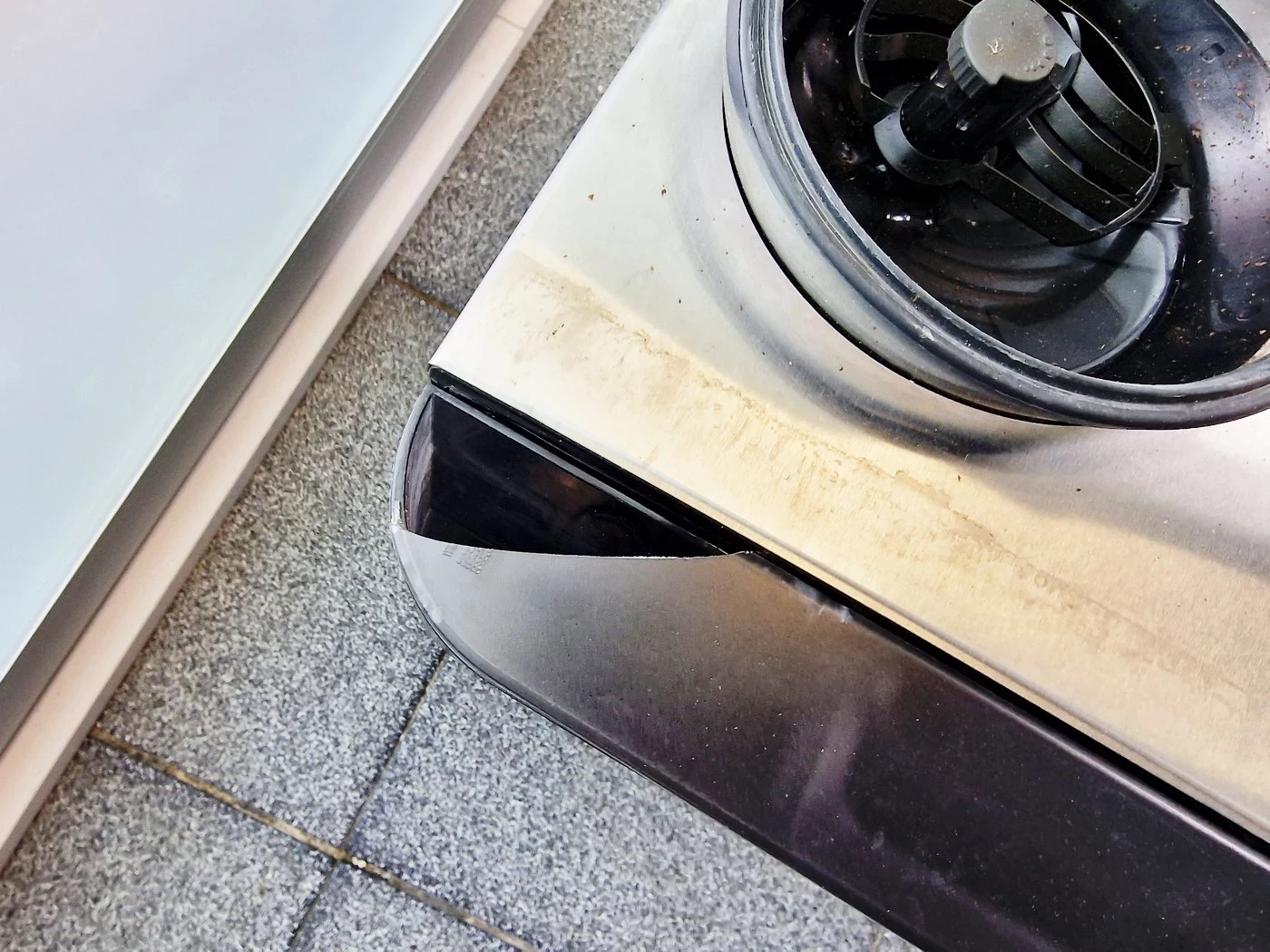 ekspres-cisnieniowy-siemens-eq6-plus-s700-1500-w-czarny-opis-kolor-dominujacy-129357-3