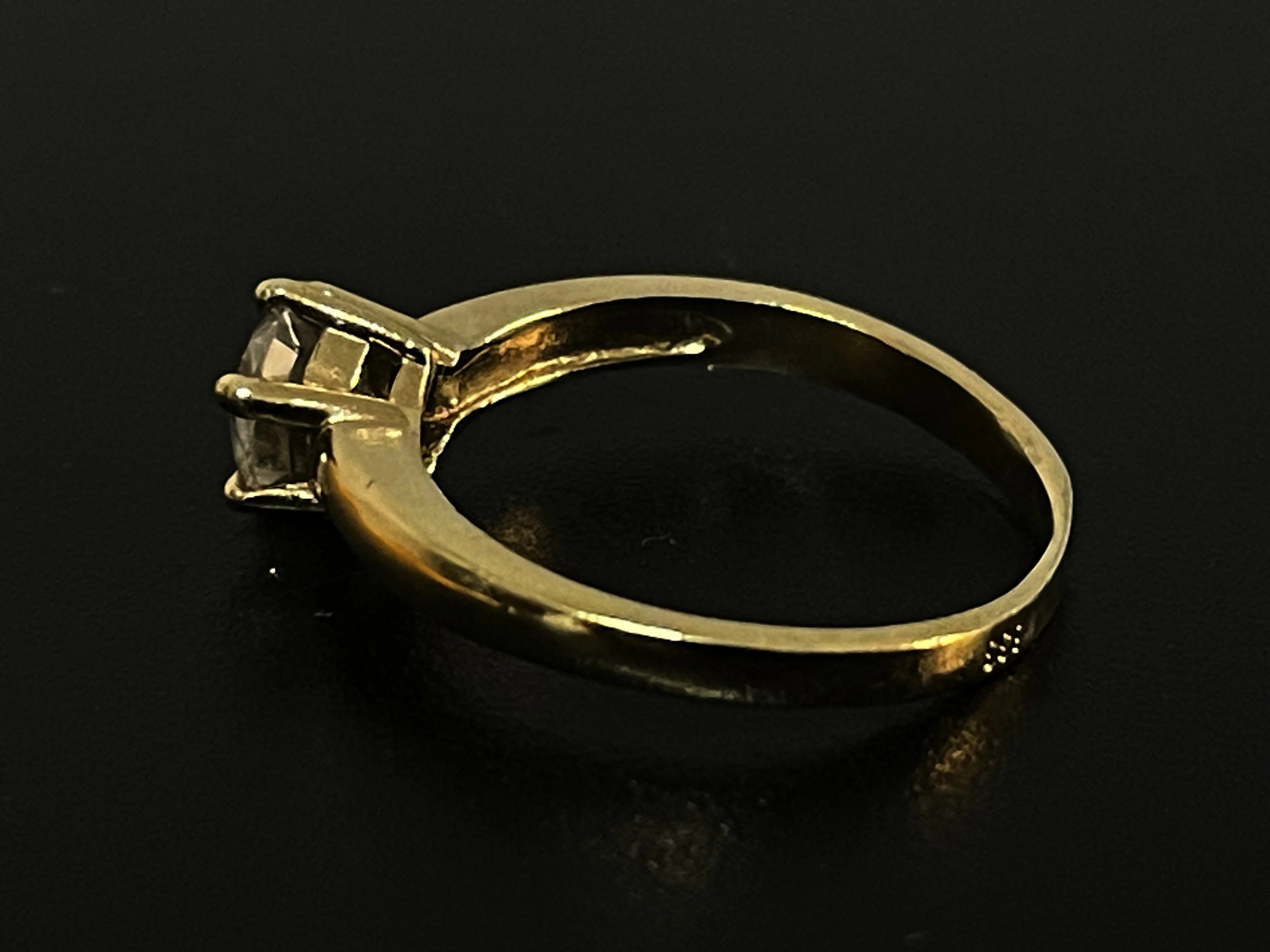 cudowny-zloty-pierscionek-z-cyrkonia-pr-333-w-228-g-marka-bez-marki