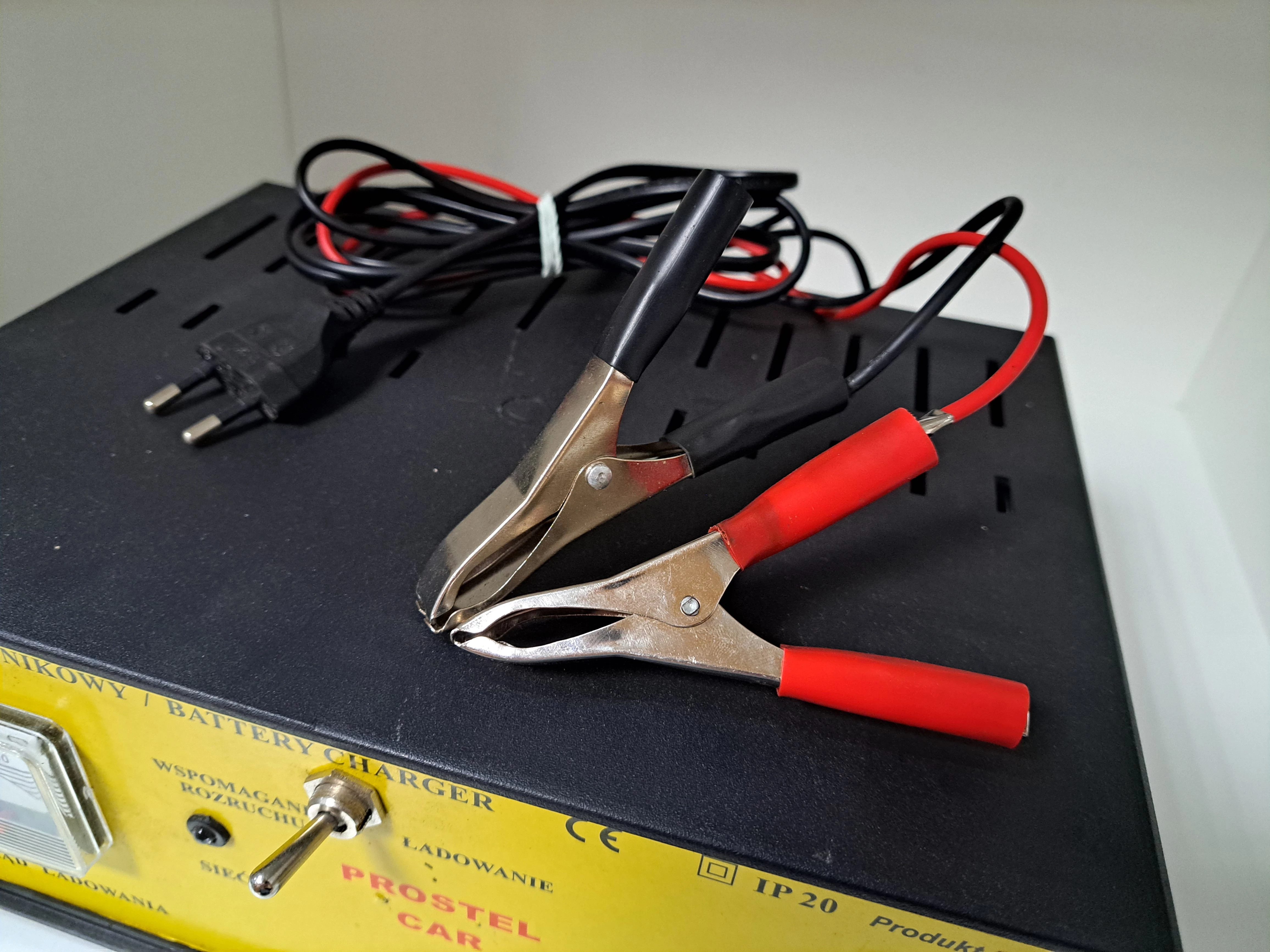 prostownik-30a-12v-prostel-car-polski-z-rozruchem-stan-uzywany