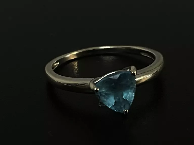 piekny-zloty-pierscionek-z-cyrkonia-pr-333-w-220-pilsudskiego-15a-kwidzyn